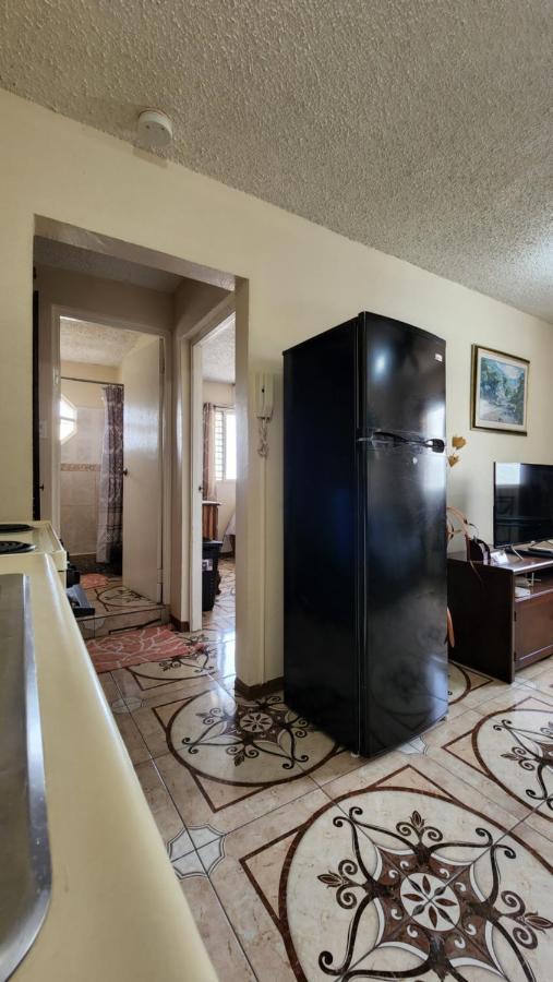 Oaklands Oasis Apartamento Kingston Exterior foto