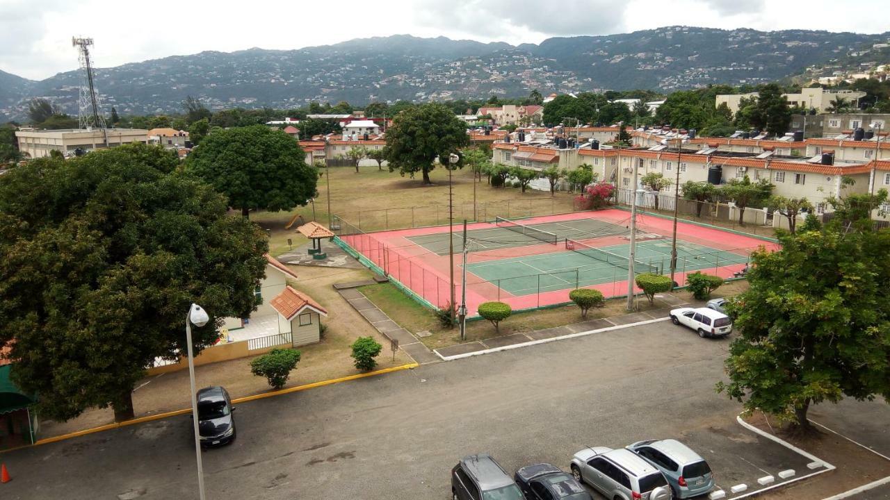 Oaklands Oasis Apartamento Kingston Exterior foto